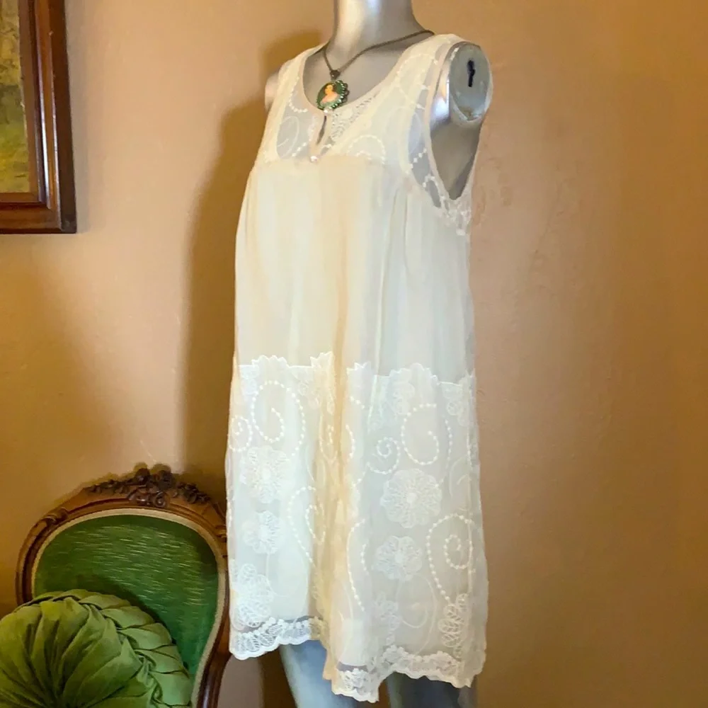 Vintage Kimchi Blue Ivory Gauze Boho Dress.  Sz M